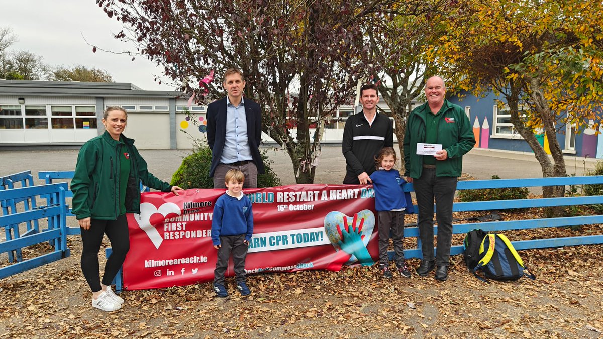 Huge thanks to Nicky and Mark ,our First Responders  who visited us today and taught 3rd , 4th , 5th and 6th the basics of how to help in an emergency situation.We were all very grateful to have had them #healthyheart @Irishheartfoundation