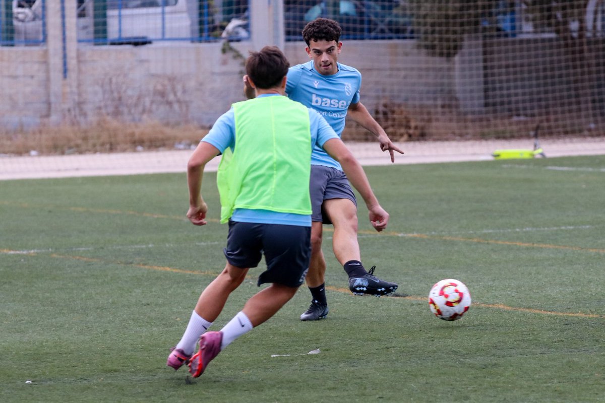 Concentrados para el #SanFelixMelillaDH de este domingo. 

¡Con todo, chicos!💙

#JuvenilDH