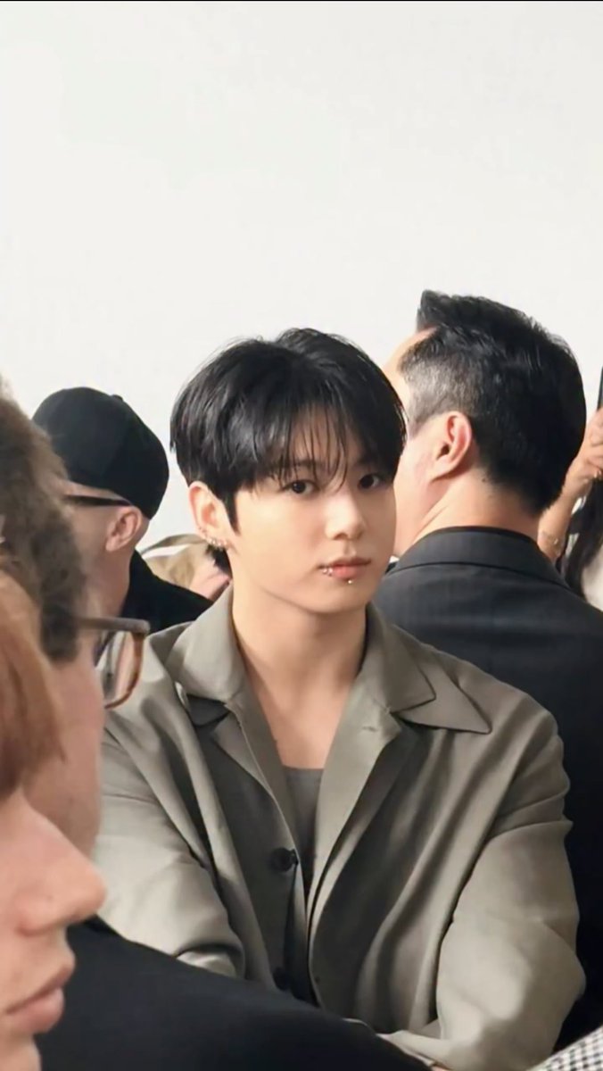 97Jungukk's tweet image. Can you.!!!??