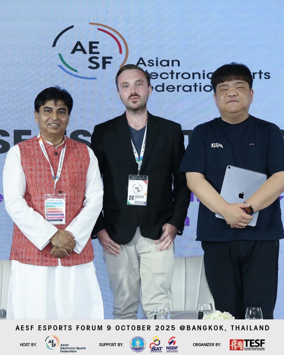 Lokesh Suji (@dawesomeninja) on Twitter photo It was an honor to share my thoughts on the topic very close to me heart - тАЬEducation & Career Pathways in Esports,тАЭ alongside representatives from Healthy Gaming and the Korean Esports Association!
#esportscareers #pathways #education
<a href="/AESF_Official/">Asian Electronic Sports Federation</a> <a href="/kespa/">эХЬъ╡нeьКдэПмь╕аэШСэЪМ (KeSPA)</a> <a href="/esfindia/">Esports Federation of India</a> It was an honor to share my thoughts on the topic very close to me heart - тАЬEducation & Career Pathways in Esports,тАЭ alongside representatives from Healthy Gaming and the Korean Esports Association!
#esportscareers #pathways #education
<a href="/AESF_Official/">Asian Electronic Sports Federation</a> <a href="/kespa/">эХЬъ╡нeьКдэПмь╕аэШСэЪМ (KeSPA)</a> <a href="/esfindia/">Esports Federation of India</a>