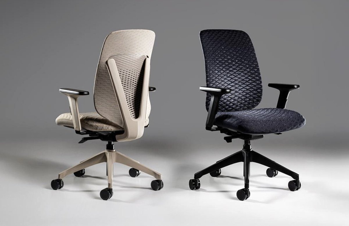 codistoke's tweet photo. LÁNCÁMENTO !!! 

A nova Cadeira Cavaletti Artis com encosto plástico e base Mocca une conforto, design e ergonomia.
Perfeita para escritórios modernos.

👉 https://t.co/97o9YtuTtC

#CavalettiArtis #Cavaletti #CadeiraCavaletti #DesignErgonomico #Codistoke #MóveisCorporativos https://t.co/XwDR3MsJMh