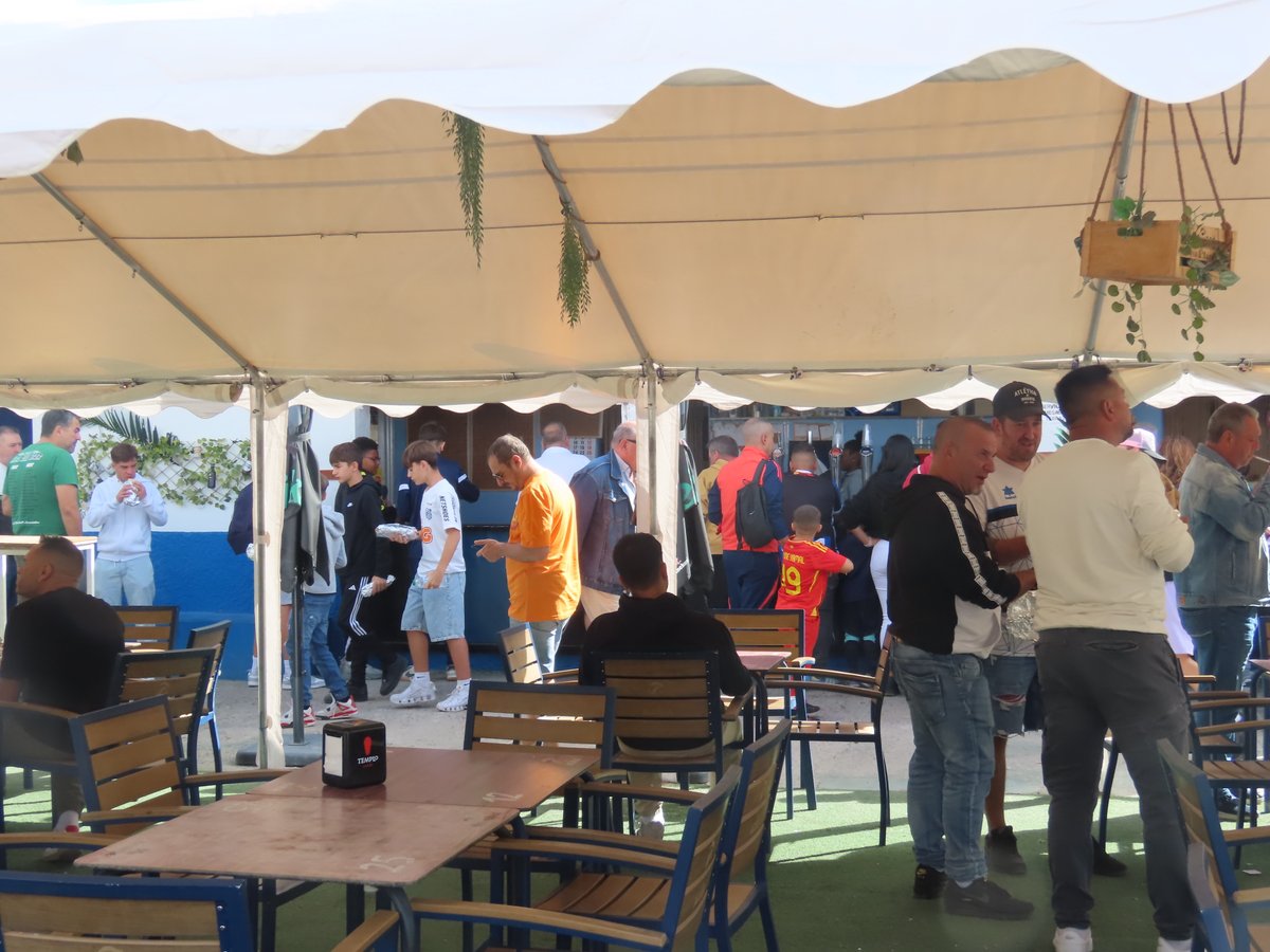 Football Pirate (@lesteredrake) on Twitter photo 9th visit to Los Prados and whether we win, draw or lose it's always a fun away day. Typically a good crowd that get behind their team and dispute every decision. Just how it should be! 💙💚
⚽️<a href="/adparla/">Agrupación Deportiva Parla</a> v <a href="/SADvillaverde/">SAD Villaverde San Andrés</a>
🏆3RFEF G7
🏟️Los Prados
💶6€ (ProLiga Discount)
📅12/10/25 9th visit to Los Prados and whether we win, draw or lose it's always a fun away day. Typically a good crowd that get behind their team and dispute every decision. Just how it should be! 💙💚
⚽️<a href="/adparla/">Agrupación Deportiva Parla</a> v <a href="/SADvillaverde/">SAD Villaverde San Andrés</a>
🏆3RFEF G7
🏟️Los Prados
💶6€ (ProLiga Discount)
📅12/10/25