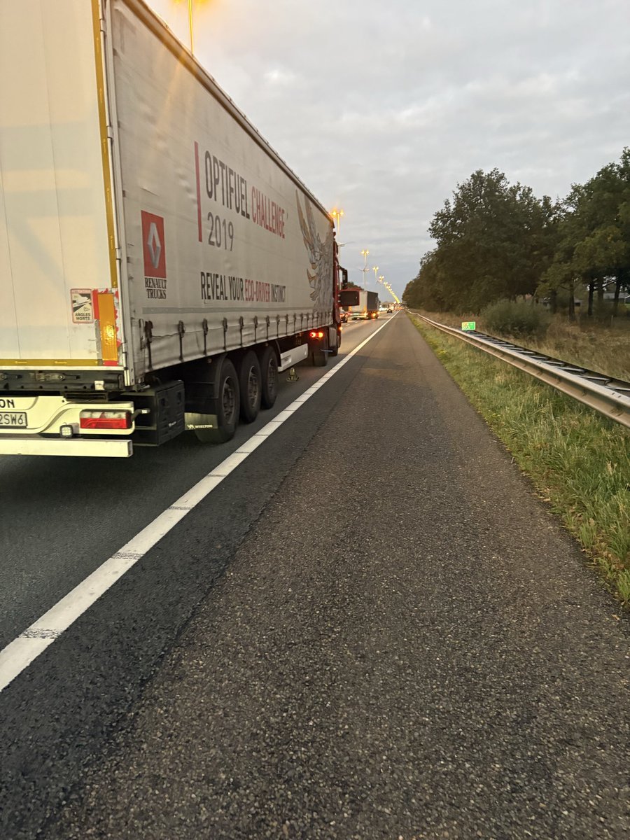 Weginspecteur Robert tweet media