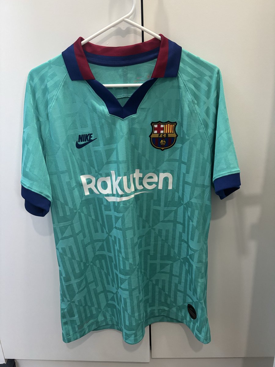 Couple shirts I’m sad to let go, because they are wonderful

Both large, £70 a price 

Barcelona is player issues 

Please share
