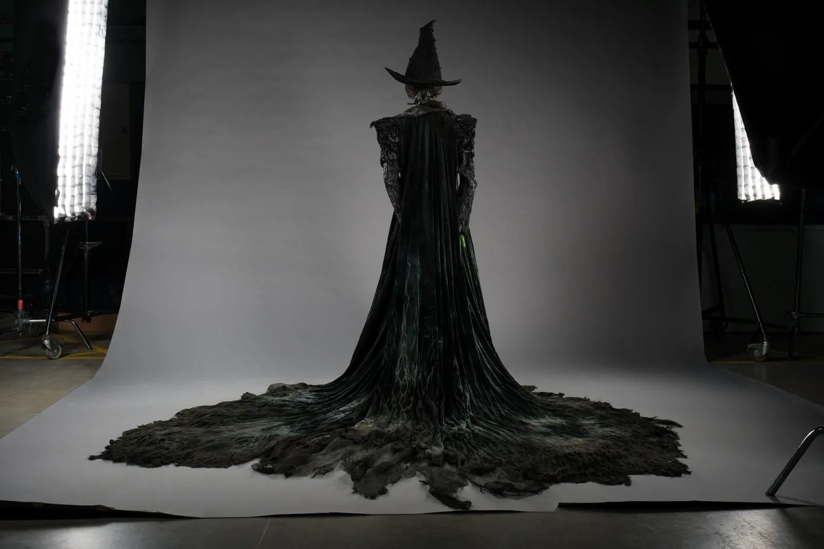 Paul Tazewell reveals some of Elphaba’s costumes in ‘WICKED: For Good’ are deteriorated versions of those from Part One: 

“Her tunic is the dress that she wears at the end of Wicked, and her duster coat is actually her raincoat from the first film too.”
