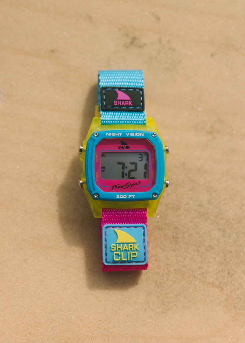 freestyle_watch's tweet photo. Signature 90s neon by day. Glow-in-the-dark by night πβ‘Β #SharkWatch Lantern Shark is pure retro energy βΒ #FreestyleWatches
#RetroVibes #90sEnergy #GlowInTheDark #SharkWatchCrew #ColorPopStyle #SurfAndStreet https://t.co/8S9LsV6Nn9 https://t.co/iPXBXzpZ0A