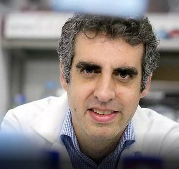 diariARA's tweet photo. L'oncòleg Manel Esteller deixa l'Institut de Recerca Josep Carreras, on treballava des del 2019

El seu nou destí: la Universitat Estatal d'Ohio

Aquests són els motius al darrere del canvi

https://t.co/8uBZO1hwyx https://t.co/nb1qGqLv8M