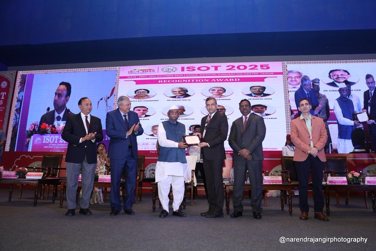 Indian society Organ Transplantation (@indiasotx) on Twitter photo A proud moment at #ISOT2025 Jaipur 🎉Dr Vivek Kute, <a href="/ikdrc_ahm/">Institute of Kidney Diseases and Research Centre</a> <a href="/drvivekkute/">vivek kute</a> honoured with ISOT Recognition Award 🏆 by Shri Haribhau Bagade, Hon’ble Governor of Rajasthan, for his outstanding contribution to kidney/swap transplantation💐<a href="/balwani__manish/">Manish Balwani</a> A proud moment at #ISOT2025 Jaipur 🎉Dr Vivek Kute, <a href="/ikdrc_ahm/">Institute of Kidney Diseases and Research Centre</a> <a href="/drvivekkute/">vivek kute</a> honoured with ISOT Recognition Award 🏆 by Shri Haribhau Bagade, Hon’ble Governor of Rajasthan, for his outstanding contribution to kidney/swap transplantation💐<a href="/balwani__manish/">Manish Balwani</a>