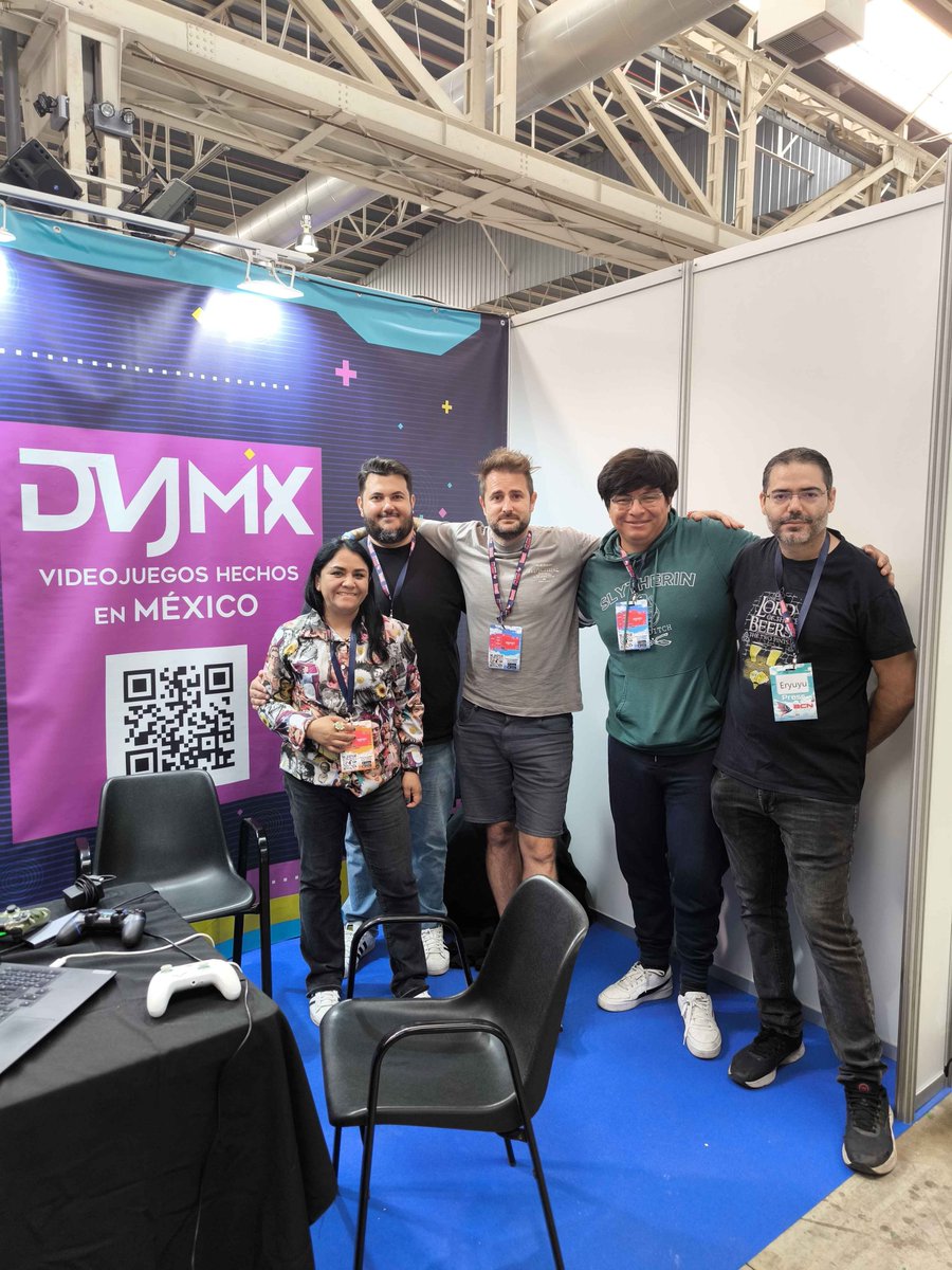Last week we were at <a href="/bcngamefest/">BCN Game Fest</a> showing #Castlebound and other great games from <a href="/devsvjmx/">DVJ MX</a>! 
It was great to see so many friends from Spain, like <a href="/djpanchi1/">DjPanchi</a> and others!