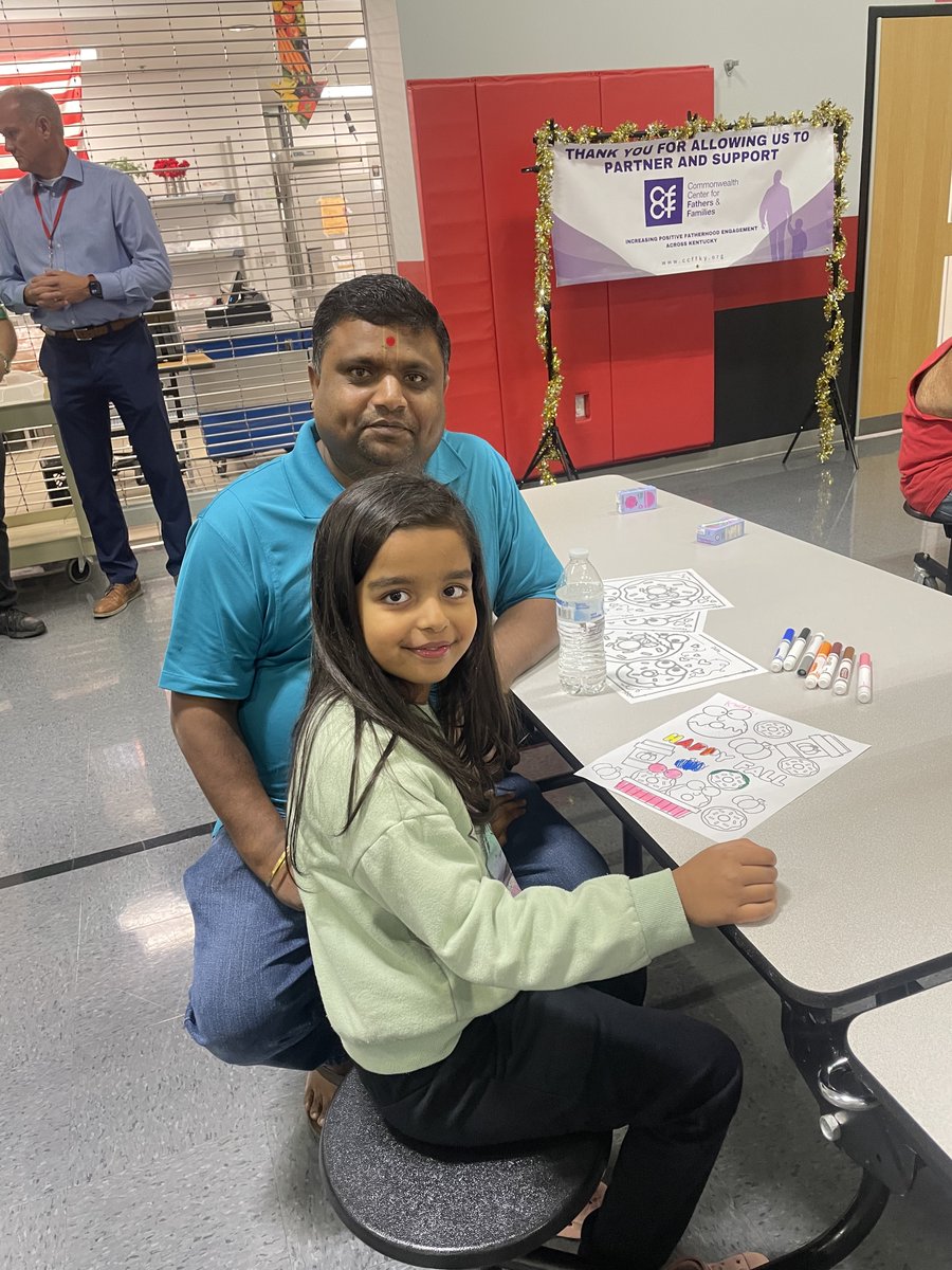TC_Schools_KY's tweet image. Donuts with Dudes for our 1st grade students was a huge success! 🍩👏

Thanks to all the &quot;dudes&quot; out there who joined us! And thank you to our Family Resource Center and CCFF for hosting the event. 

#tcpride #tccares #TCFRC #tcpc