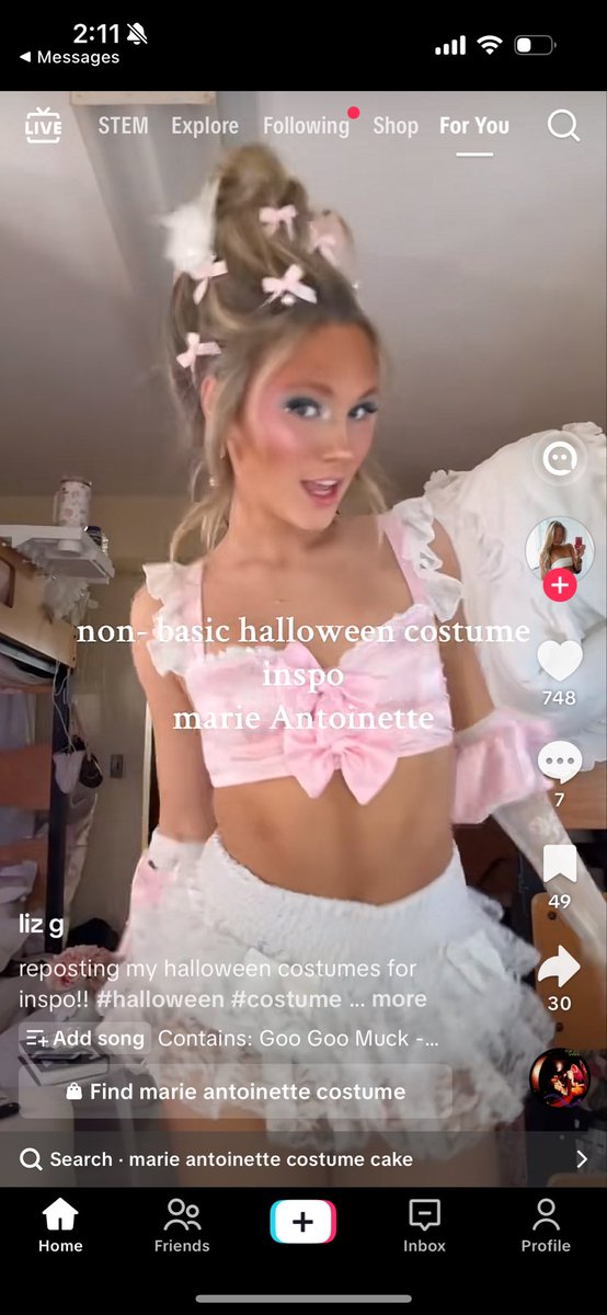 rocketroger54's tweet image. Her poor poor boyfriend. #would #aphi