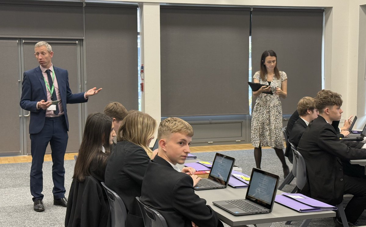 PhillipHedger's tweet image. Huge thanks to @Paul_A_Edge, @Leeasmall, @bobusher, @ty_goddard & everyone at @ribbweb, @EdTechUKHQ & @LGfL for an inspiring day of collaboration & innovation. 👏