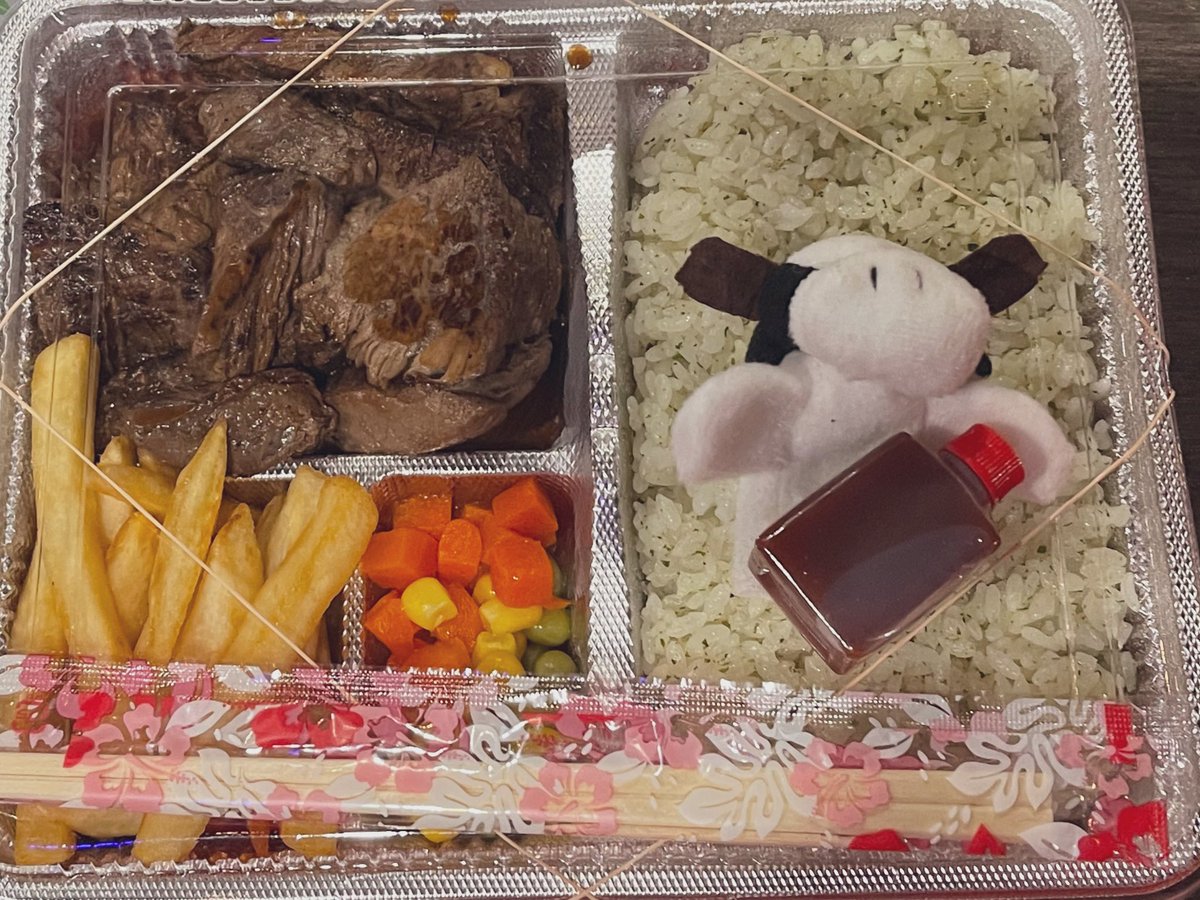 𝗖𝗟𝗢𝗦𝗘おつかにちゃーん🦀
今日は平日なのにいっぱい来てくれてありがとう‼️
ドリンク🥤も助かりました🙏🏻😖 ̖́-
美味しい肉頂いてとても喜んでﾏﾂ🐮🎶
ドカ食い気絶したいと思いますおやすみなさい😴