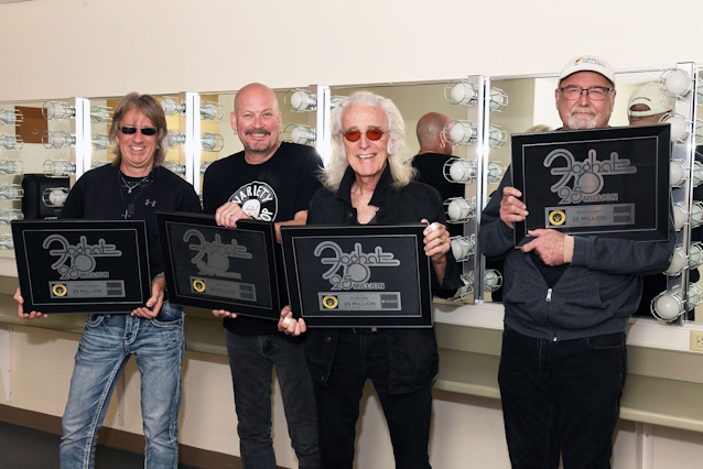 BLABBERMOUTHNET's tweet image. FOGHAT To Begin Recording New Album This Month blabbermouth.net/news/foghat-to…