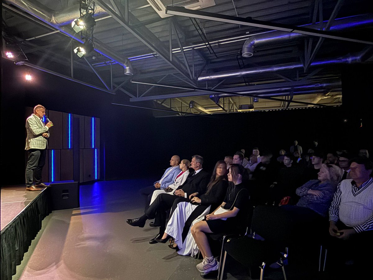 Bydgoszcz - dziękuję, było WSPANIALE! Jutro zapraszam na kolejny pokaz filmu "W Krainie kwitnących dyrektyw" do Zawiercia na 18 do MOKu!