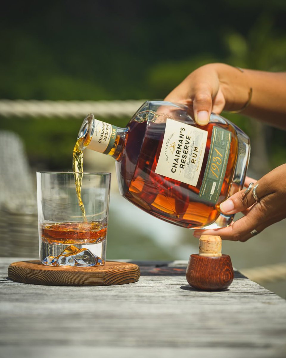 Experience the essence of #SaintLucia through a rum tasting featuring the bold flavours of <a href="/ChairmanReserve/">ChairmansReserve Rum</a>. Delight in an authentic taste of our island’s rich heritage.
#TravelSaintLucia #LetHerInspireYou