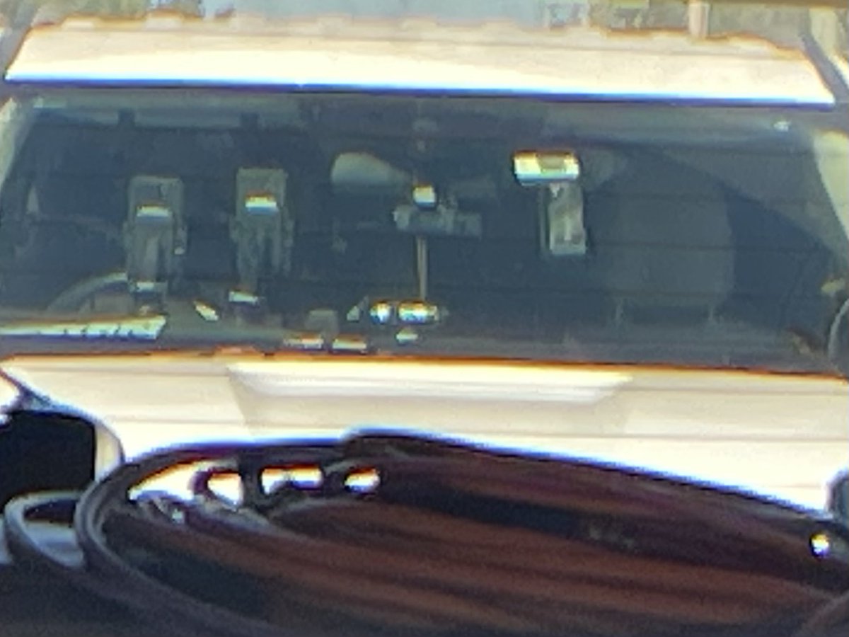 realmannynation's tweet photo. Was on assignment and Notice this in the rearview mirror WTF How do you SEE https://t.co/irgxyeSrRR