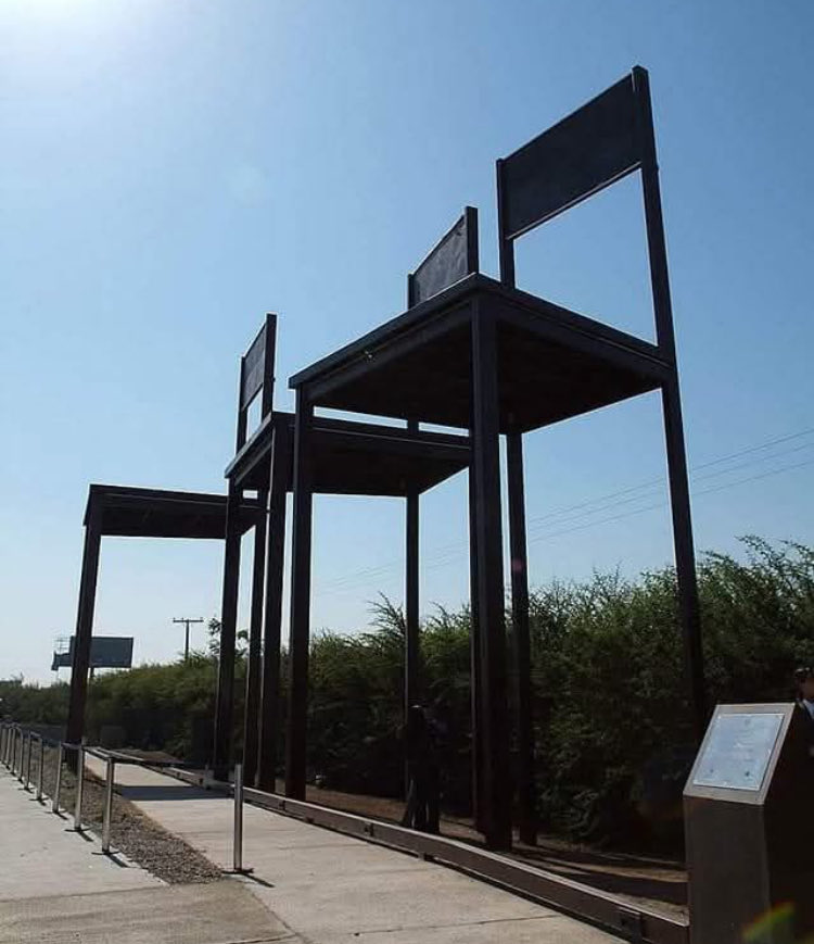 En el #DíaDelProfesor el recuerdo para ellos asesinados en dictadura ✍️#NiPerdónNiOlvido ✔️