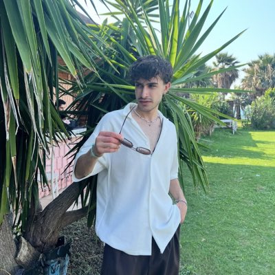 Cocciis's tweet photo. #YeniProfilResmi https://t.co/ekbzIS4HME
