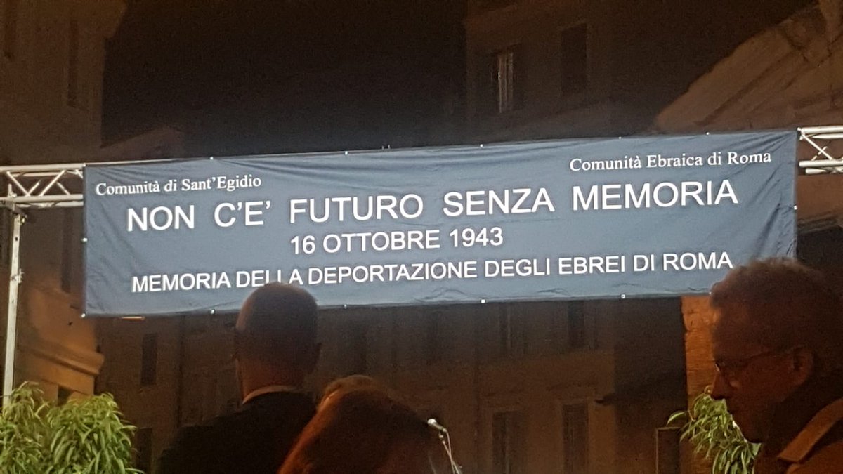 📍 Nel Ghetto di Roma, a Portico d’Ottavia, si ricorda oggi la tragica deportazione del 16 ottobre 1943.
Un giorno di memoria e riflessione, in cui onoriamo le vittime e riaffermiamo il valore della vita, della libertà e della dignità umana. ✡️
#memoria #shoa