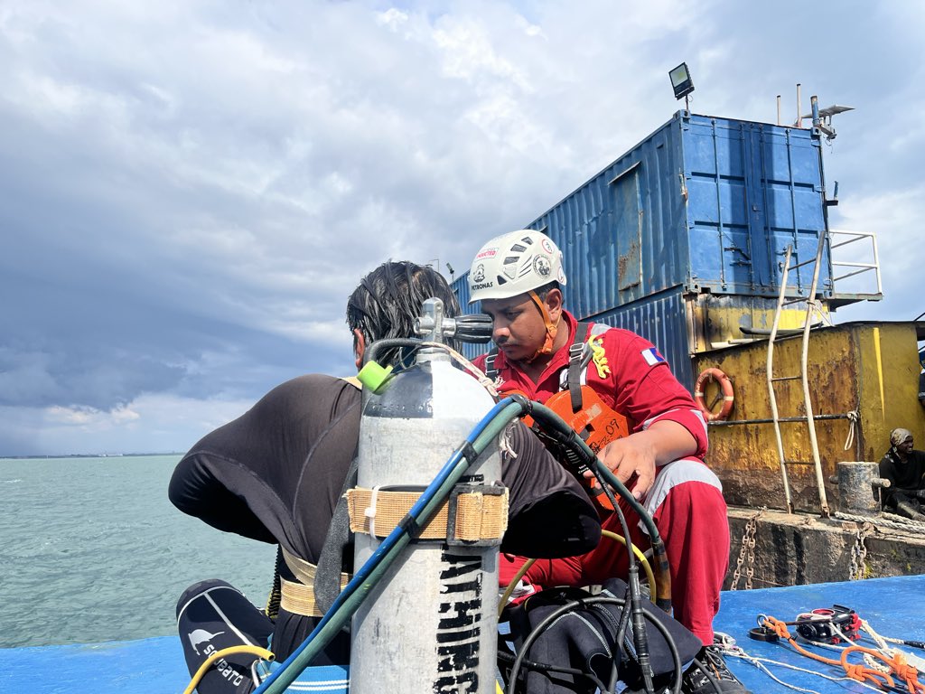 abe_lani's tweet photo. Selesai tugasan kami di Kuala Kedah. https://t.co/KOion4w6KX