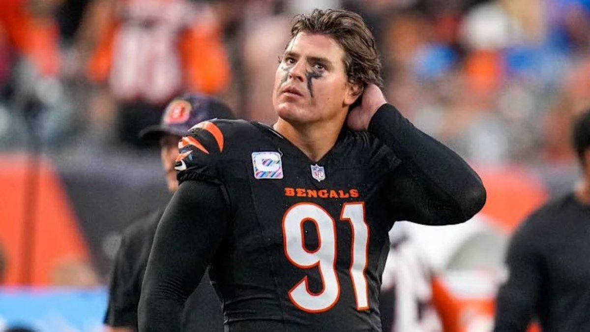 The Standard (@thestandard412) on Twitter photo 🚨UPDATE 🚨
Bengals DE Trey Hendrickson is expected to be out tonight vs. Steelers
Per: <a href="/JFowlerESPN/">Jeremy Fowler</a>
#NFL #Steelers 🚨UPDATE 🚨
Bengals DE Trey Hendrickson is expected to be out tonight vs. Steelers
Per: <a href="/JFowlerESPN/">Jeremy Fowler</a>
#NFL #Steelers