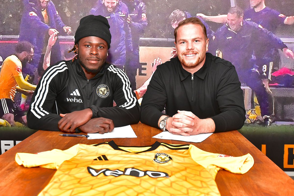 We are delighted to announce the signing of Leighton Thomas from Shaftesbury FC, on a 28-day loan deal ✍️ 🤩

Thomas, 26, links up with the Bash after an impressive goal-scoring history. Beginning his career at Dorchester Town, he has represented a number of clubs such as