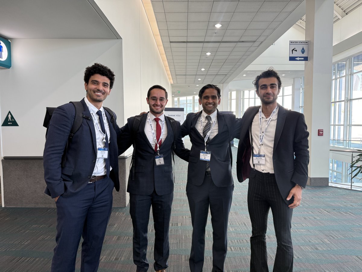 StanfordNsurg's tweet photo. More from #cns2025:

Stanford Medical Student Matthew Abikenari (@Matthewabii) presents his talk on the role of reprogramming the innate immune system to slow GBM Progression. https://t.co/OS3U754Bbw