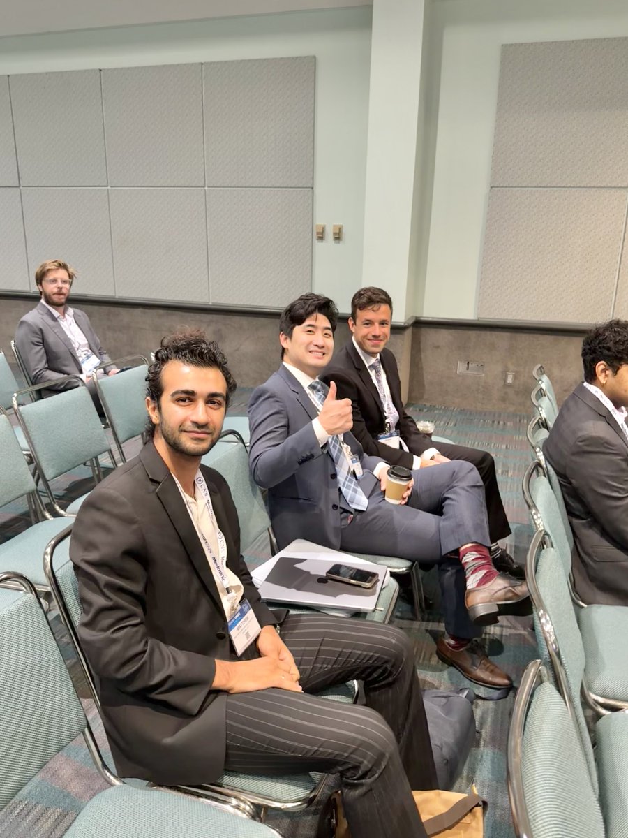 StanfordNsurg's tweet photo. More from #cns2025:

Stanford Medical Student Matthew Abikenari (@Matthewabii) presents his talk on the role of reprogramming the innate immune system to slow GBM Progression. https://t.co/OS3U754Bbw