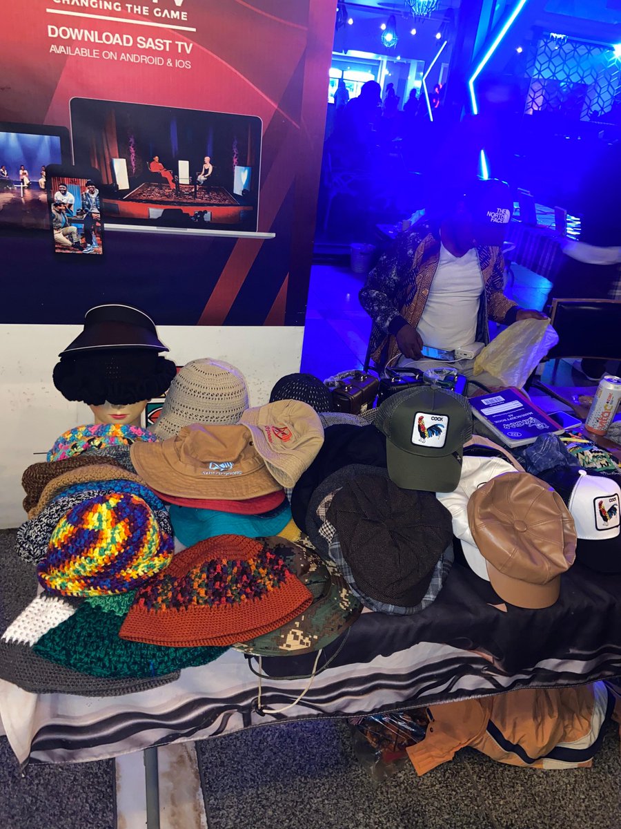 TebelloLeseba's tweet photo. 012 Pretoria, a home full of amazing people and craft. This event encourages artists to network and promote black empowerment.
#Blacklabone
#StateTheatre
#chillsession https://t.co/5GBEFEMkHa