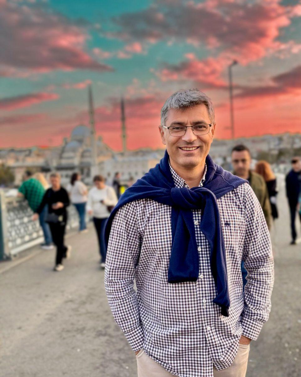 yusufdikec's tweet image. Bazen en büyük başarı, sadece anda kalabilmektir. İstanbul ❤️
