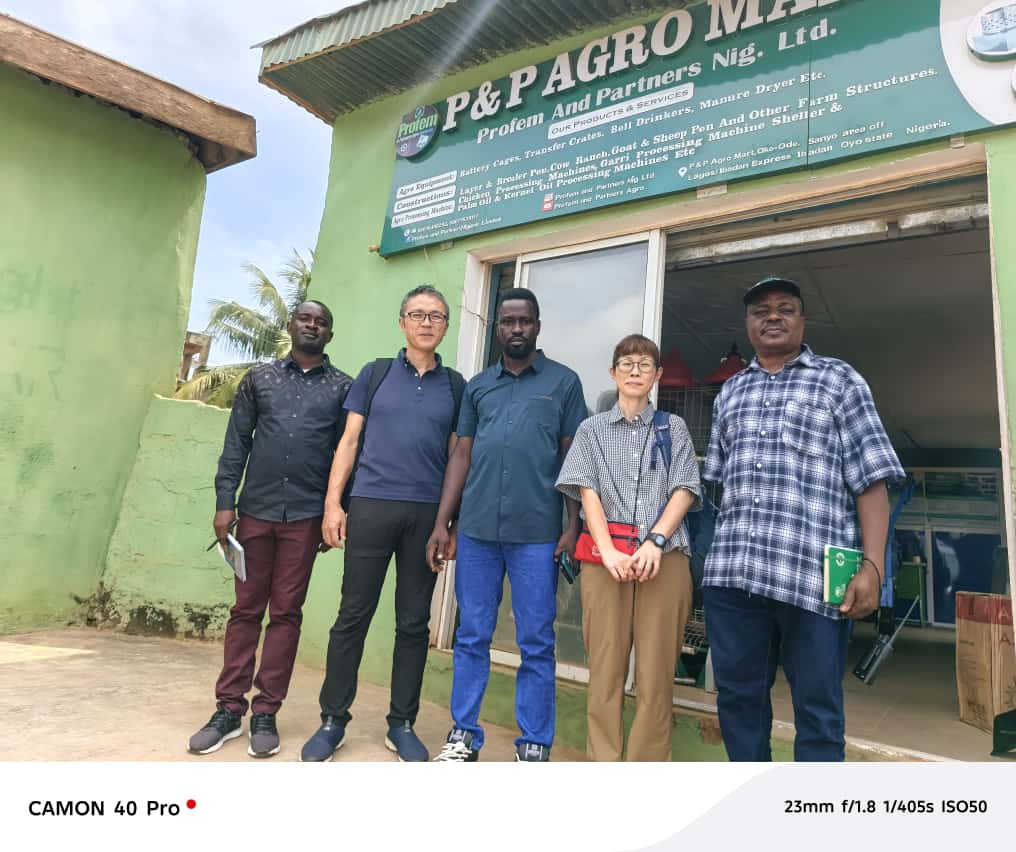Jerry4dbest's tweet photo. Exciting partnership ahead! We welcomed representatives from @CDSeedNigeria &amp; @NCRIIbadan to discuss training farmers on modern agro equipment &amp;machinery maintenance.Together, we'll boost agriculturalproductivity &amp;food security in Nigeria! #Agriculture #Partnership #FoodSecurity" https://t.co/HANU8HNquQ