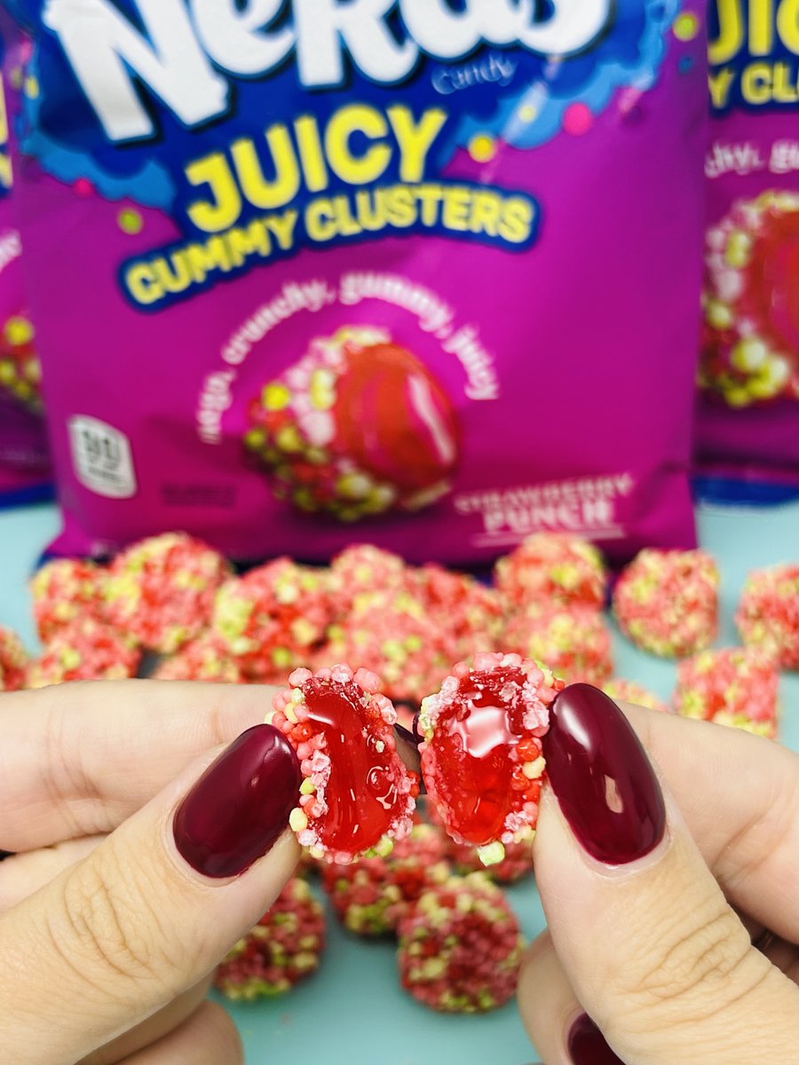 candyfunhouseca's tweet image. Nerds Juicy Gummy Clusters are officially available at Candy Funhouse 💜👀 Who are you sharing these with? 

#juicygummyclusters #gummyclusters #nerds