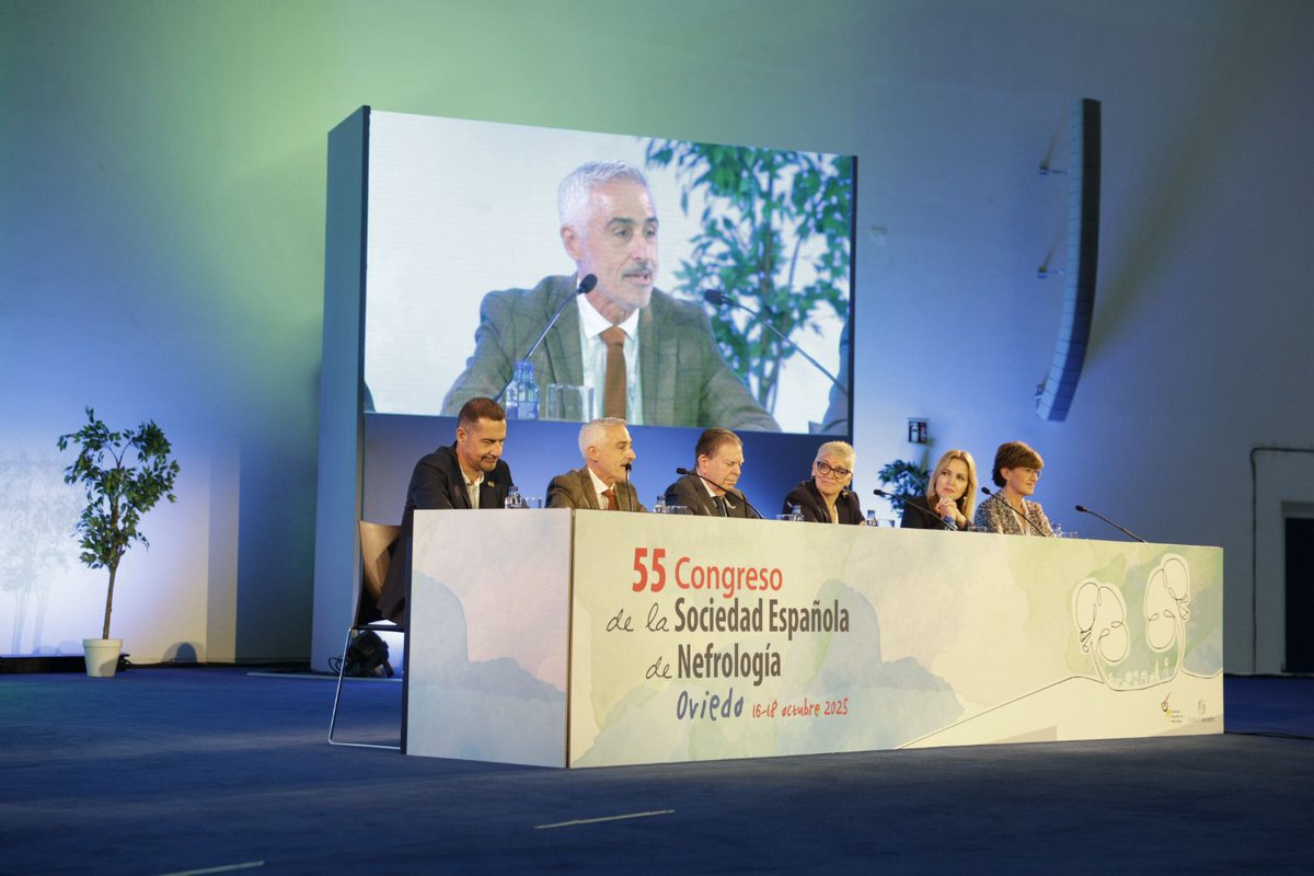 SENefrologia's tweet photo. 🎉¡Gracias a todos los Congresistas por este Día 1 en #Senefro25 OVIEDO!
Mañana empezamos a las 8:30h. con la presentación de comunicaciones orales.

Recordad que el programa está en la #webapp https://t.co/WcZYAMBhb8 https://t.co/AdAv4k8Jsg