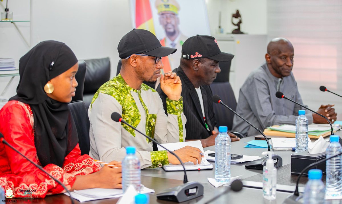 CodecGuinee's tweet image. Une délégation de la CNOPG, membre du #CODEC, a été reçue par le Premier Ministre.
Les échanges ont porté sur :
la validation du Référentiel national,les textes d’application de la loi d’orientation agricole, l’adoption de la politique et de la loi foncière agricole et la PFN