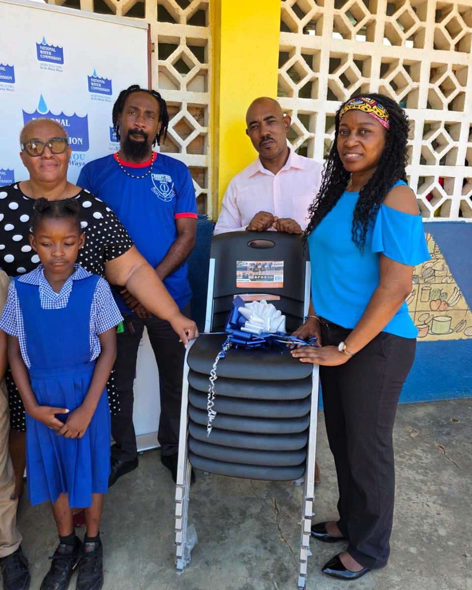 NWCjam's tweet image. 💙 Making a Difference, One Seat at a Time! 💺

The NWC St. James &amp;amp; Trelawny Team donated classroom chairs to Bounty Hall Primary &amp;amp; Infant School, received by Principal Ms. Ilna Grayson. 👩🏽‍🏫

#NWC #CommunityCare #TeamNWC #GivingBack #EducationMatters