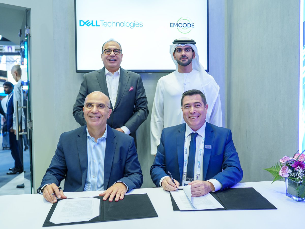 uxe_ai's tweet image. A milestone moment for the #UXE Group at #GITEX Global 2025!

#Emcode Technology LLC (a UXE Group company) has signed a Memorandum of Understanding (MoU) with Dell Technologies to advance Artificial Intelligence (AI) innovation in the UAE.

Read more - uxe.ai/media/news