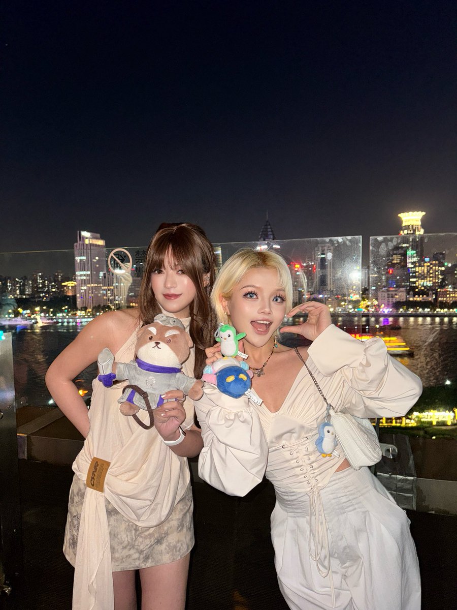 Artistkatty_'s tweet image. Nice party! 🎉
Orderly @OrderlyNetwork and Pudgy penguin @pudgypenguins  in shanghai!