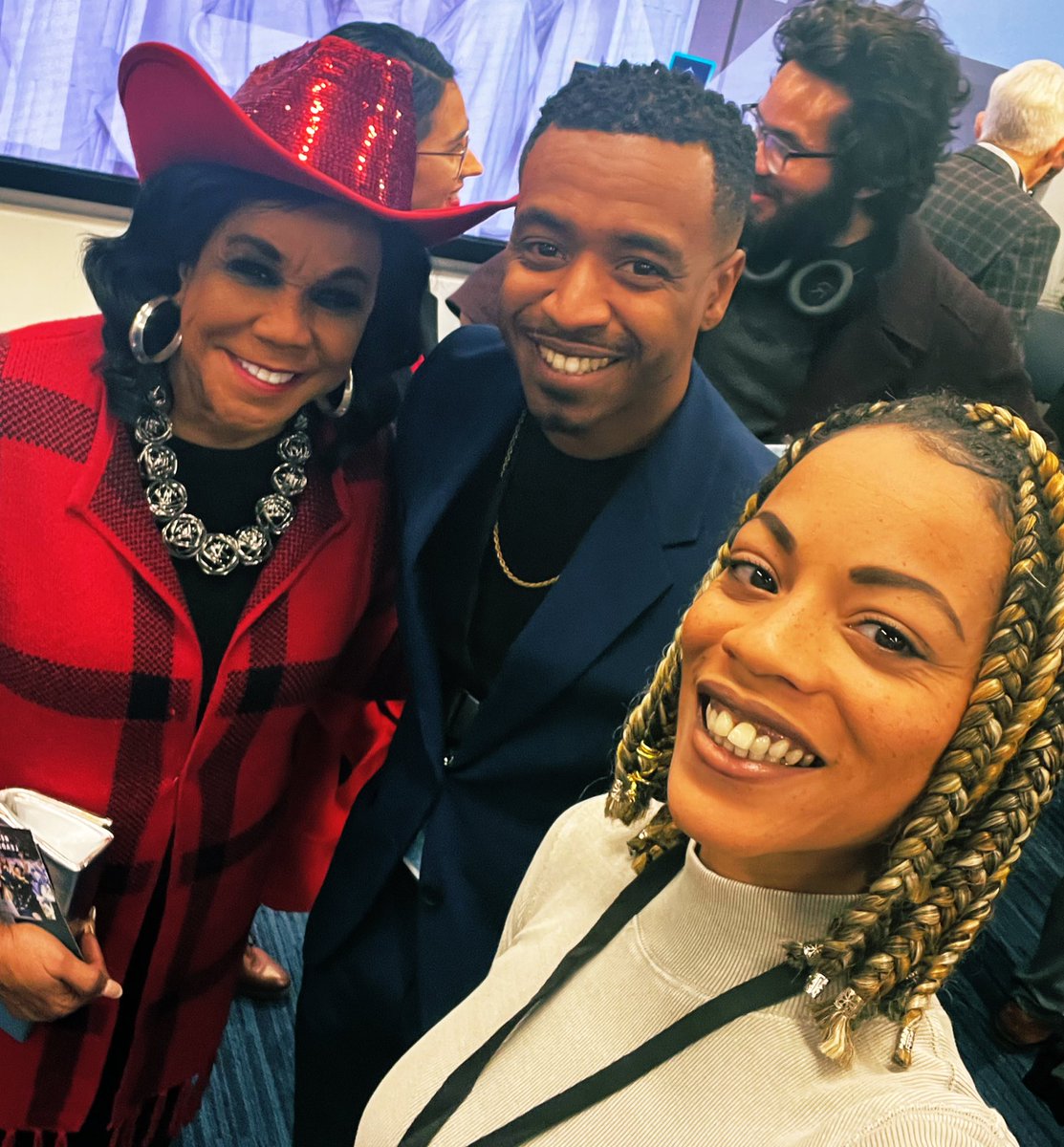 ChairmanBowdre's tweet image. When #Blockchain, #AI, and #CivicTech orbit the same star, a new universe of opportunity forms.
Proud to stand with @RepWilson, @FIUinDC, and our #MiamiFirst mission to make tech serve humanity. 🚀
#Crypto #Web3 #Leadership #STEM #FutureIsNow #AI4All #BlockchainForGood…