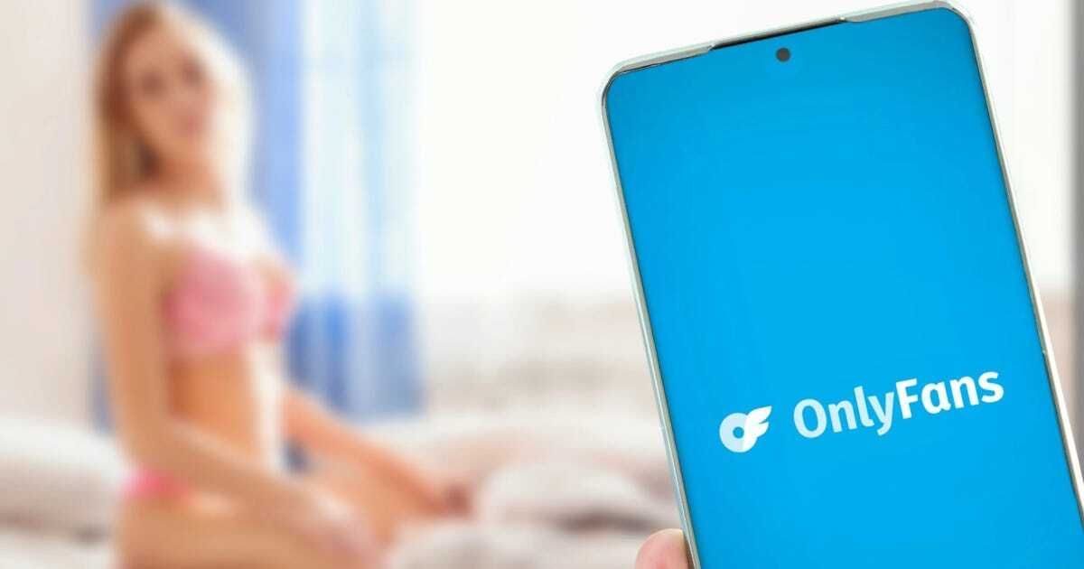 IndianTechGuide's tweet image. 🚨 Onlyfans beat Nvidia and Apple to become the world's most revenue-efficient company.