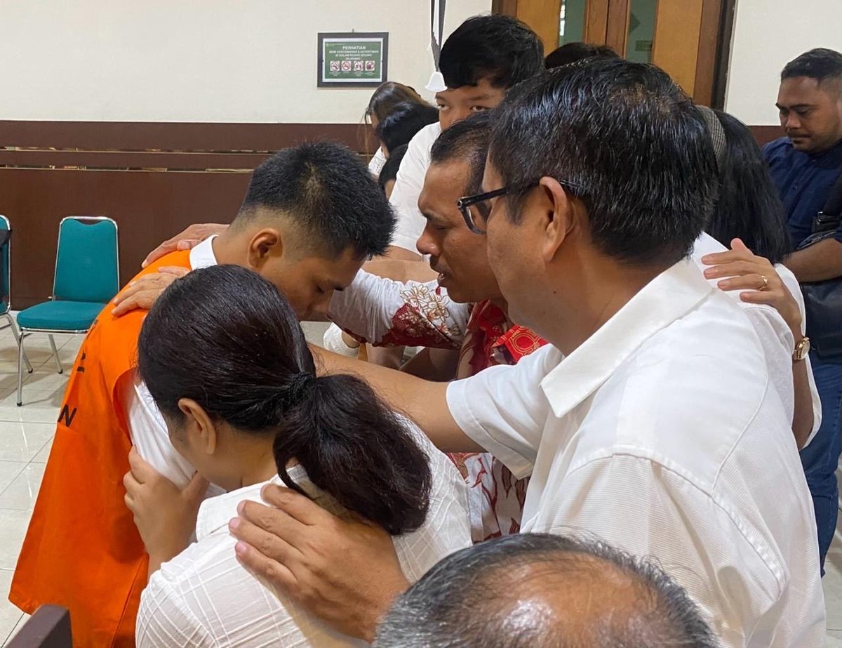 Kevin Nguyen tweet media