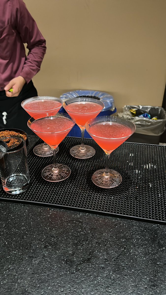 Cosmo season is alive