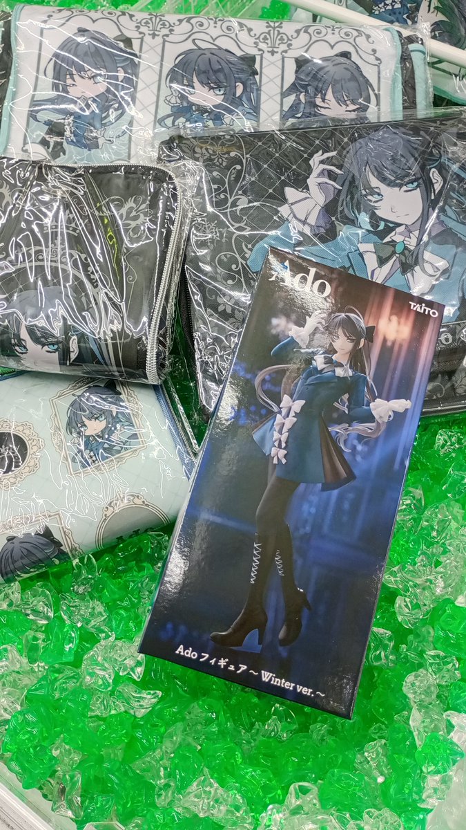 ROUND1限定 Ado フィギュア，ペンライトケース，収納ボックス 3種