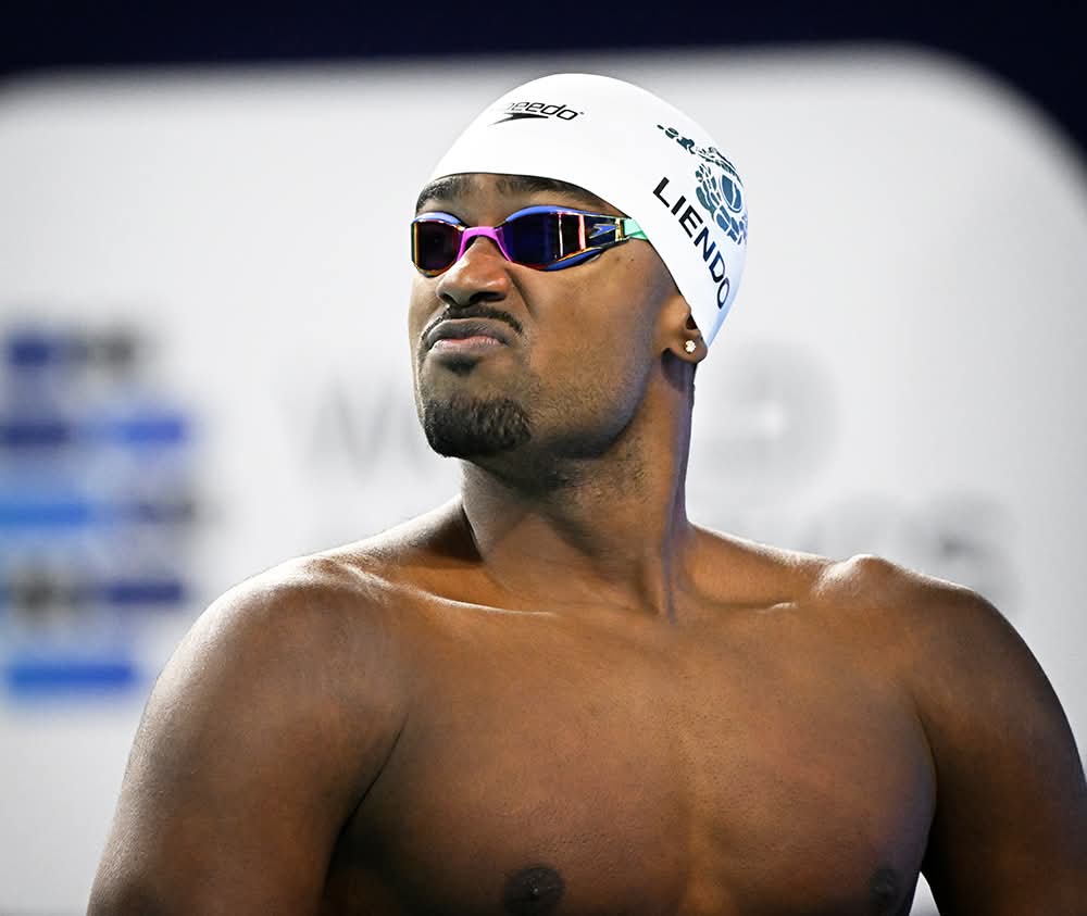 quickshutterguy's tweet image. Canadian swimmer Josh Liendo set a new world record in the men's 100m butterfly at the @WorldAquatics World Cup in Toronto. @SwimmingCanada photos Scott Grant/Swimming Canada