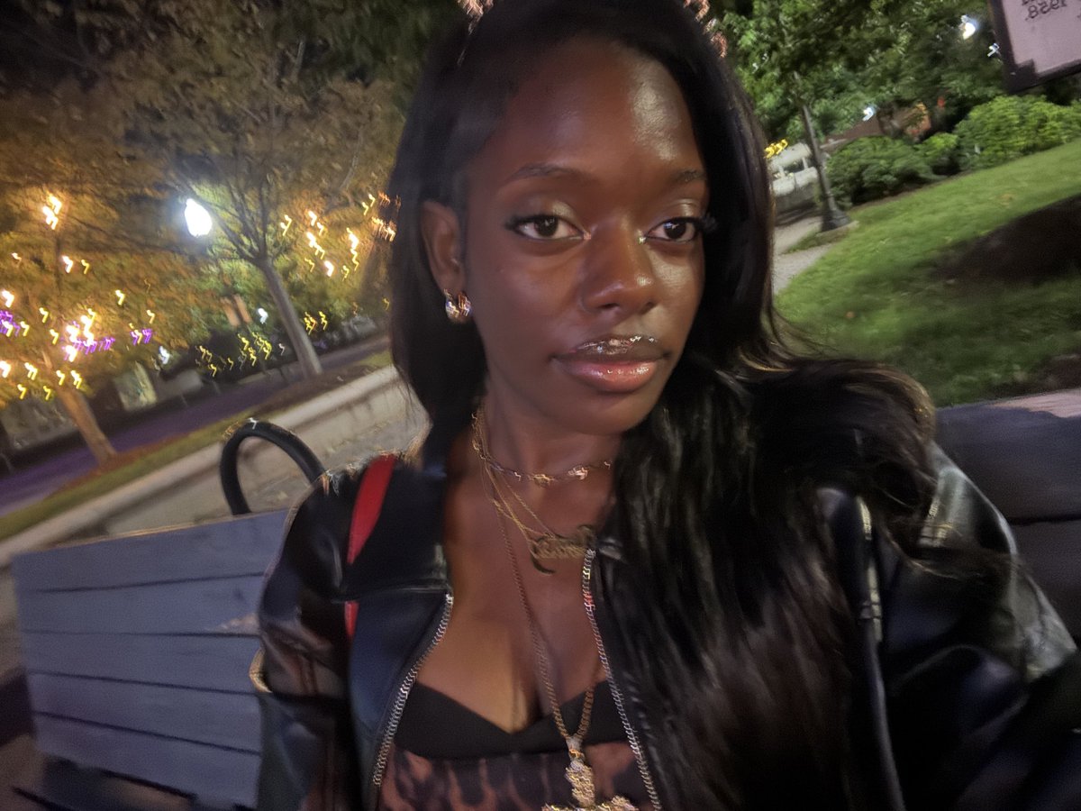 klueaf's tweet photo. i'm 19 now btw yall https://t.co/AzLxpkL0aC