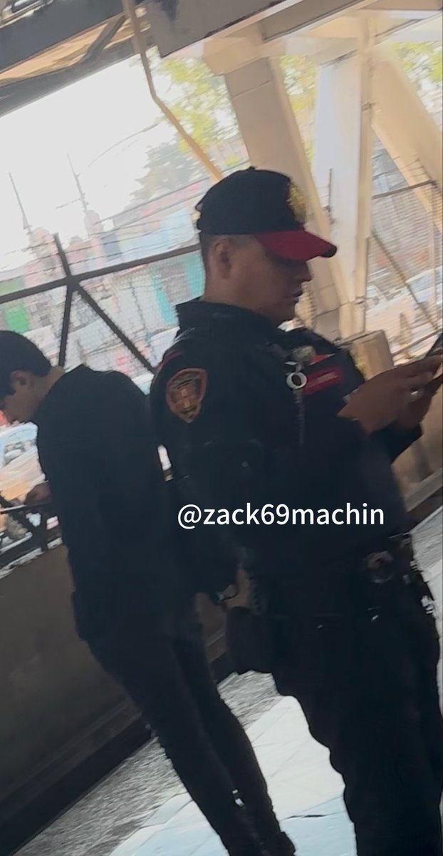 Jueves de ricos polis… 👮🏻‍♂️ 🔥