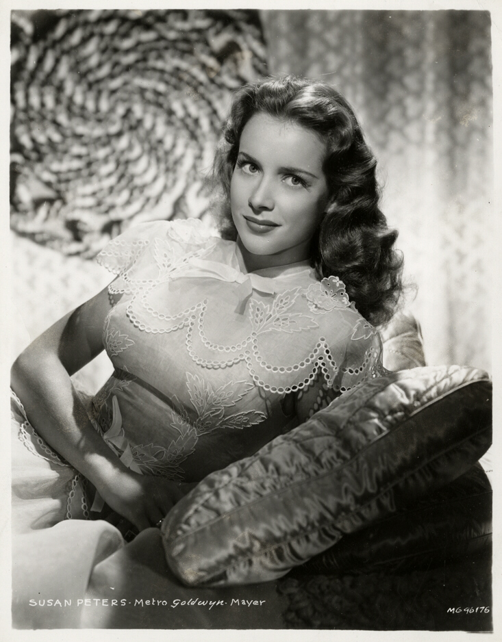 CemeteryGuide's tweet image. Oscar-nominated actress Susan Peters (“Random Harvest,” “Keep Your Powder Dry”) died on this date in 1952, at the age of 31. She’s at Forest Lawn Glendale.