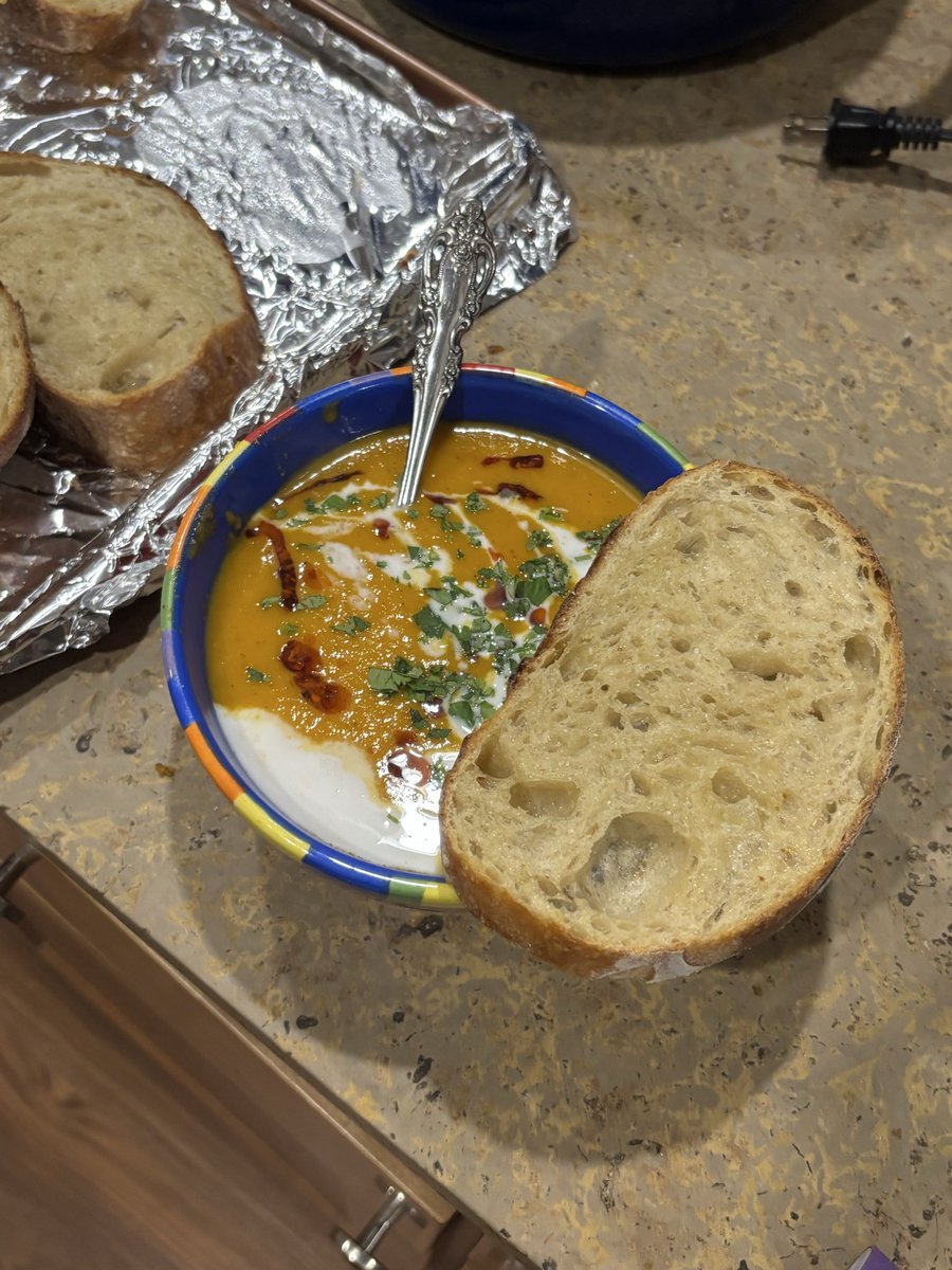 forest_basement's tweet photo. made butternut squash soup and it turned out so good i keep going back to my fridge to eat a couple of cold spoonfuls when nobody’s looking https://t.co/njCINDFz3o