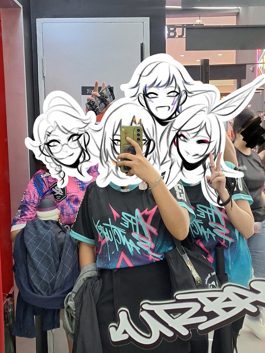 SmolchiX's tweet image. I know this is very late but...

#COSMANIA2025 HAUL