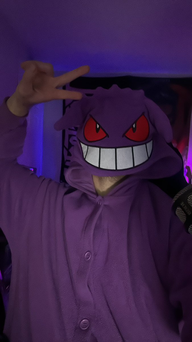 Battlefield and Pokemon??? Sign me up 

Twitch.tv/scottieisnotah… 

<a href="/ReignAboveGG/">Reign Above</a> <a href="/GetWetSports/">GetWetSports</a>